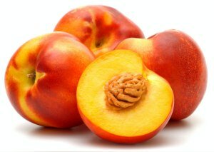 Сочные персики