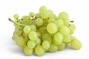 Виноград на белом фоне