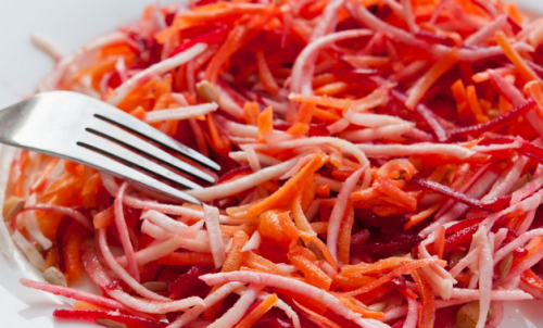 Худеем вкусно: салат с имбирем